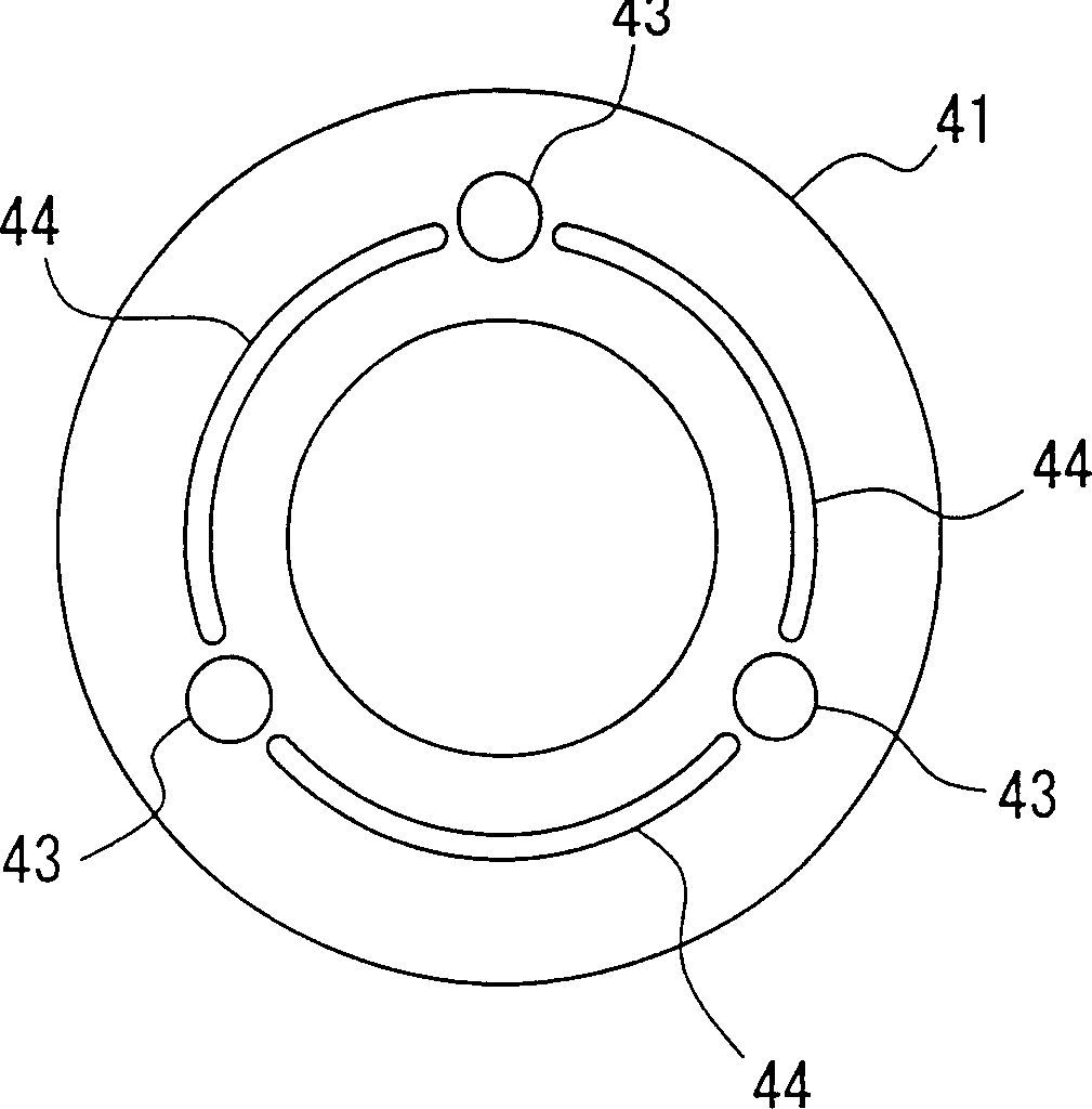 Electromagnetic clutch and compressor fitted with the electromagnetic clutch