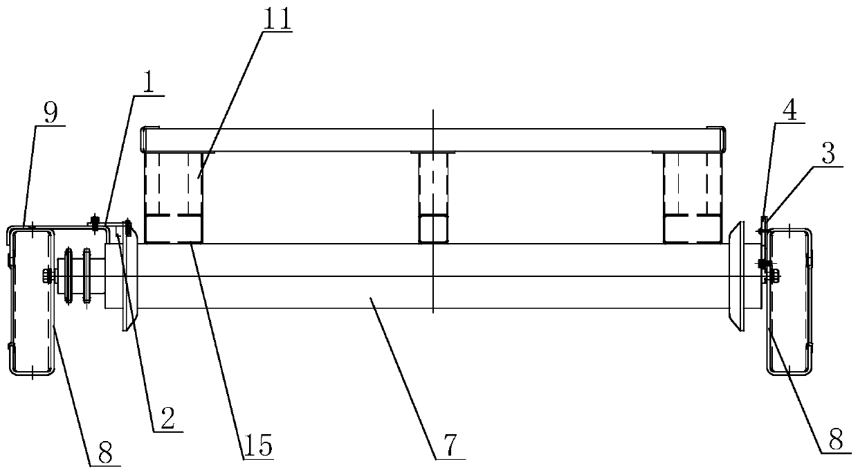 Mounting structure of detection device of roller conveyor
