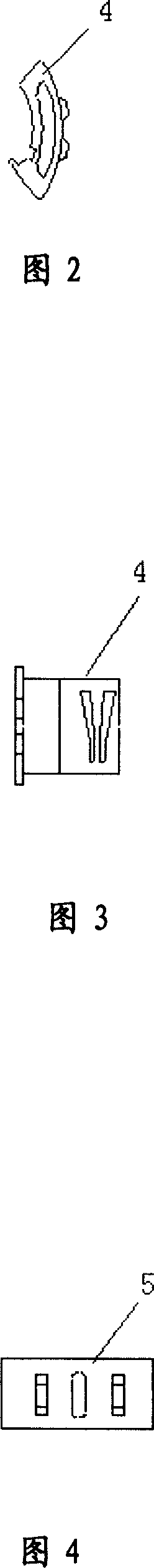 Device and method for producing compound yarn by compact siro spun