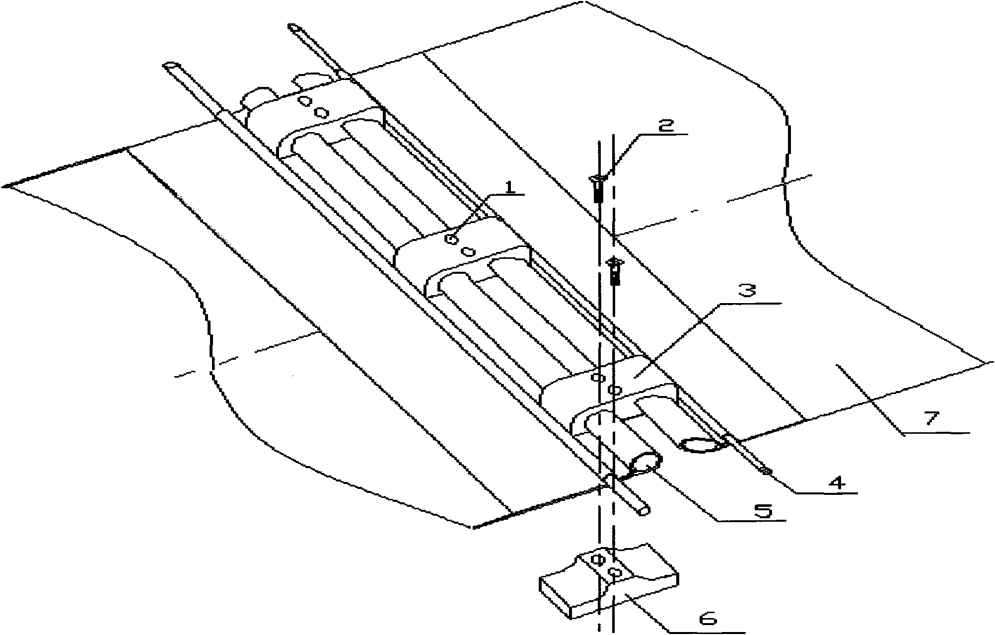Steel belt connecting device and method