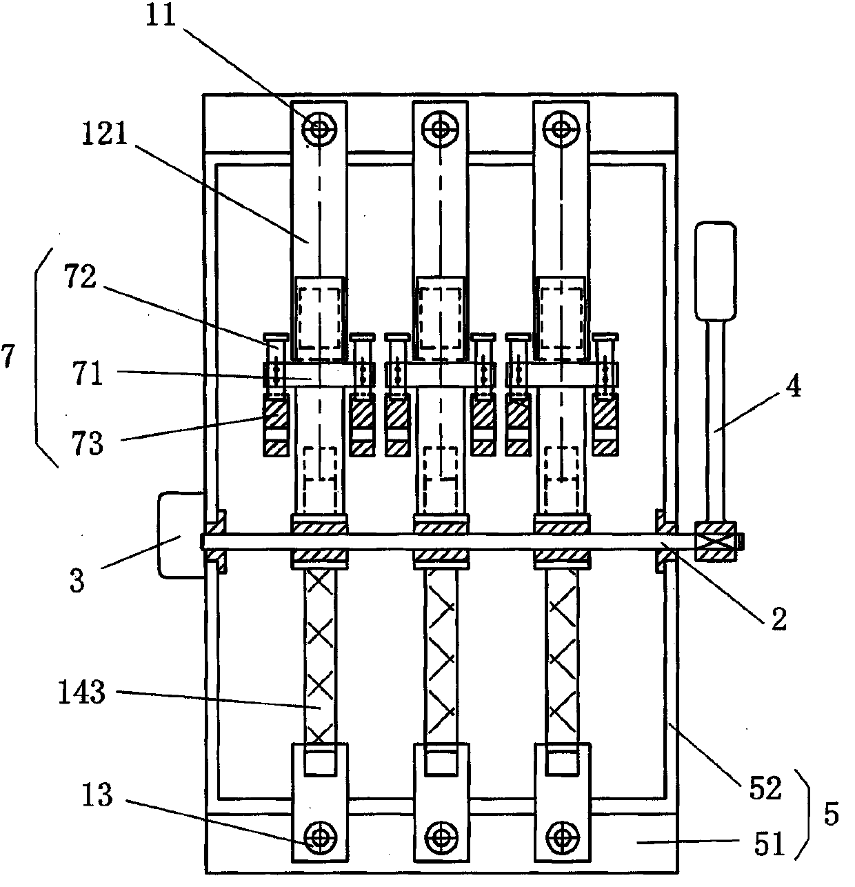 Sliding-type switching device used for main-connection-line short circuit precheck of low-voltage circuit breaker