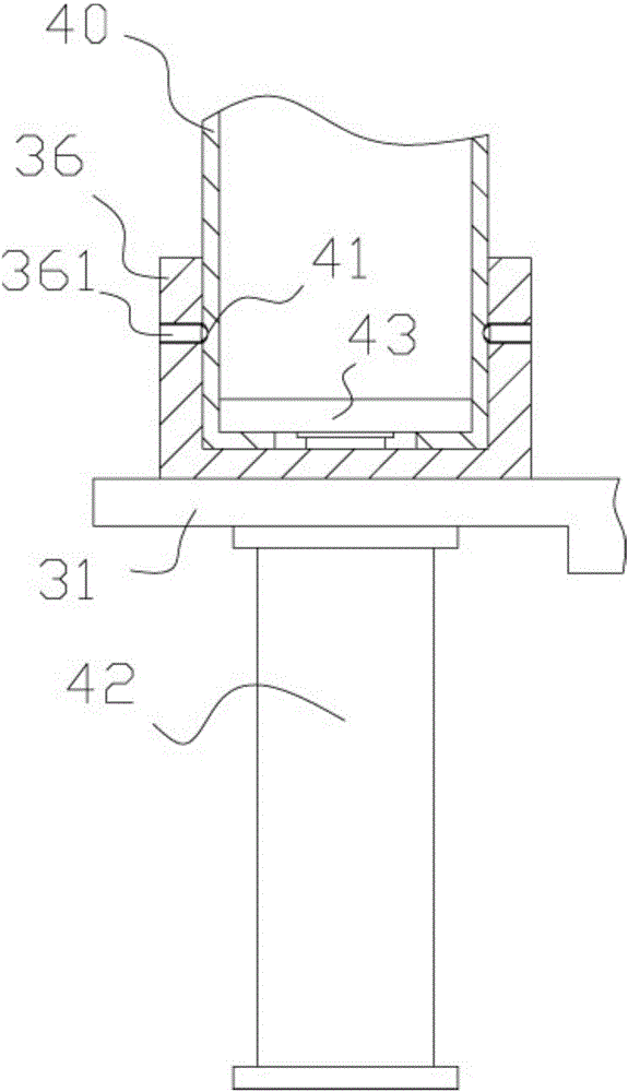 Automatic loading and moving mechanism of plastic sleeves