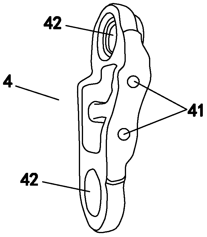 A chain piece clamping device and chain piece processing equipment with the device