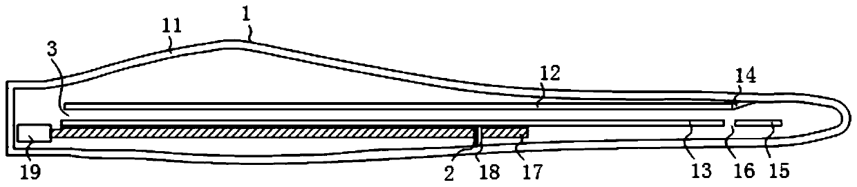 Wind power generation blade device with ice removing capacity
