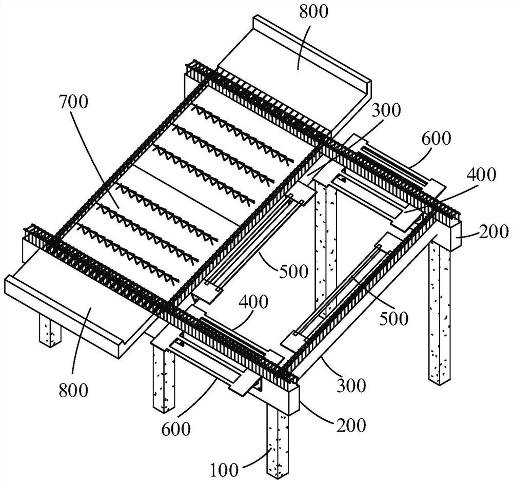 Sloping roof structure and construction method thereof