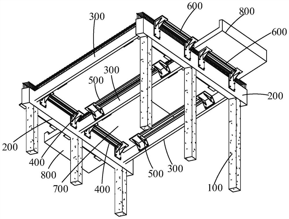 Sloping roof structure and construction method thereof