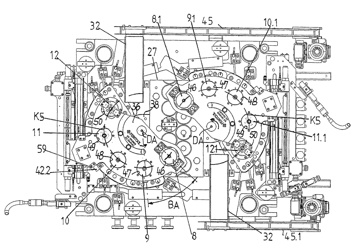 Device and method for transferring workpieces into and out of a tool