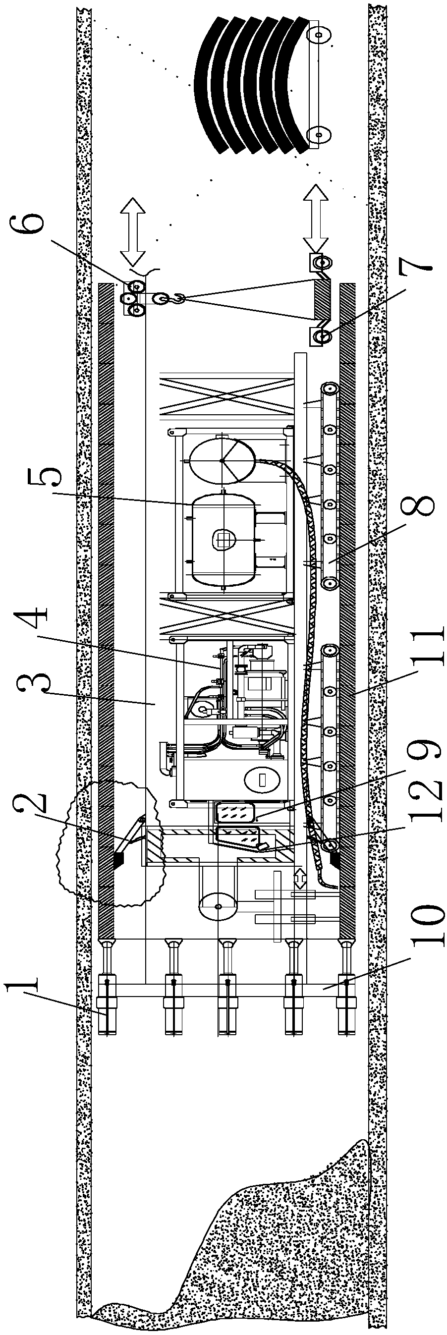 A crawler type segment secondary lining equipment