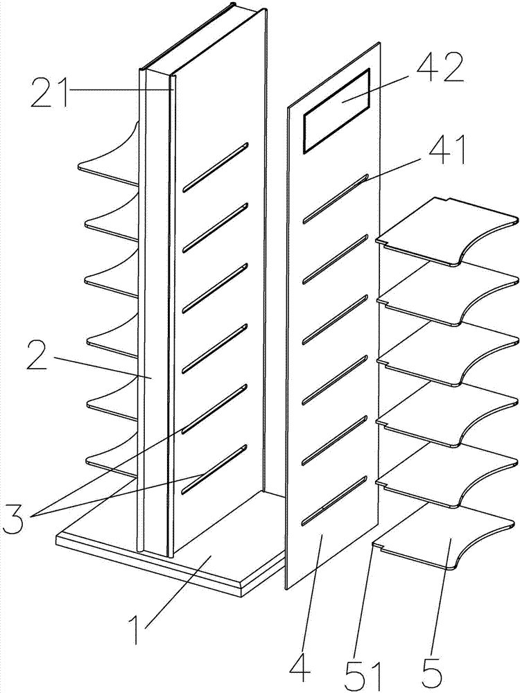 Deformable goods shelf