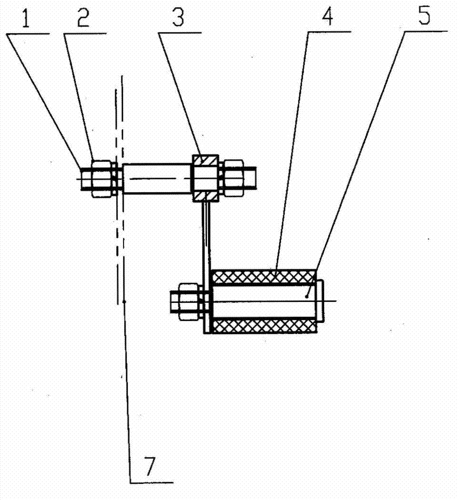 Chain tensioning device