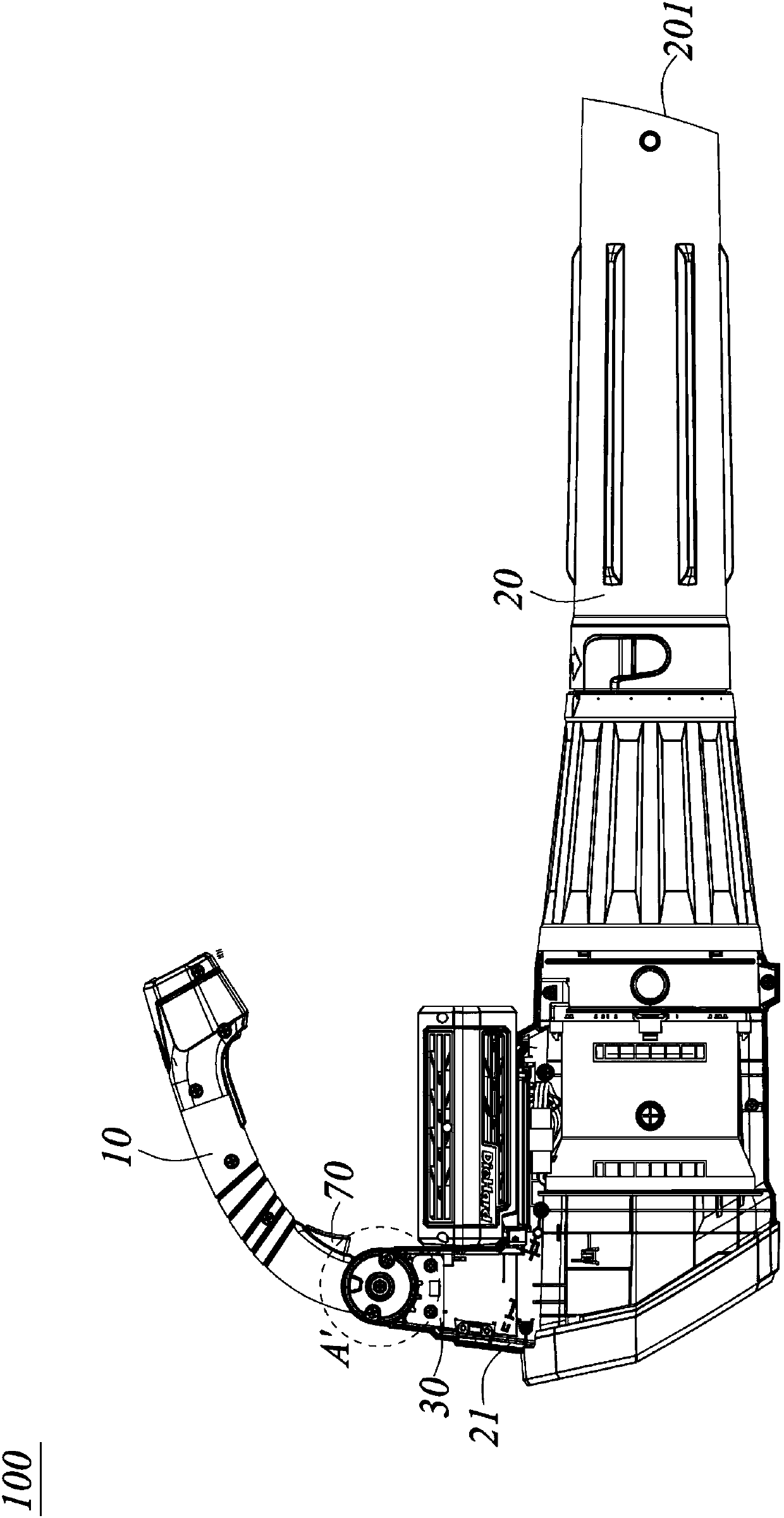 Handheld type cleaning tool and operating method and manufacturing method of handheld type cleaning tool
