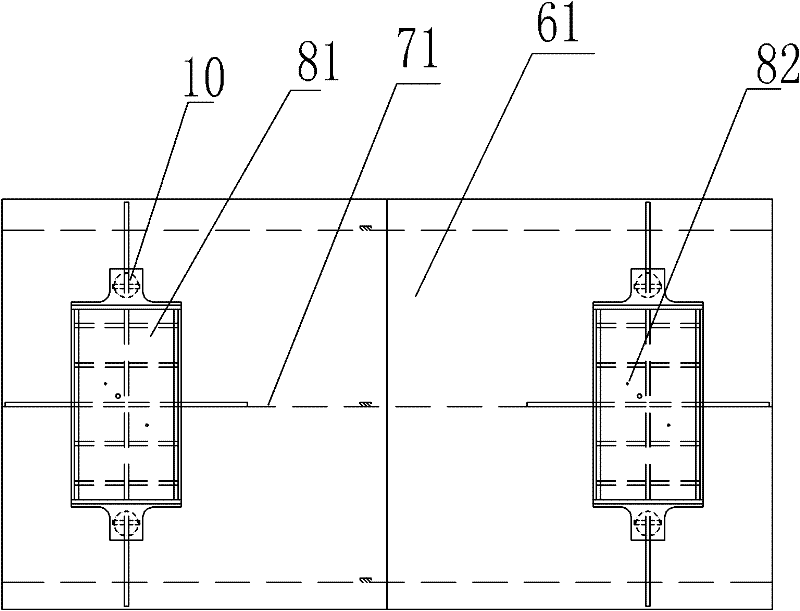 Vertical supporting structure for cargo tank and inboard bottom of full-refrigerated liquefied gas carrier and mounting method of vertical supporting structure