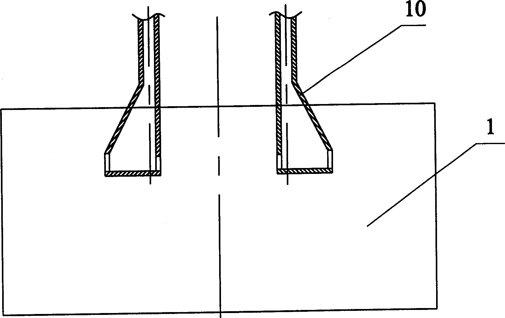 Method and device for slab continuous casting using two pouring openings