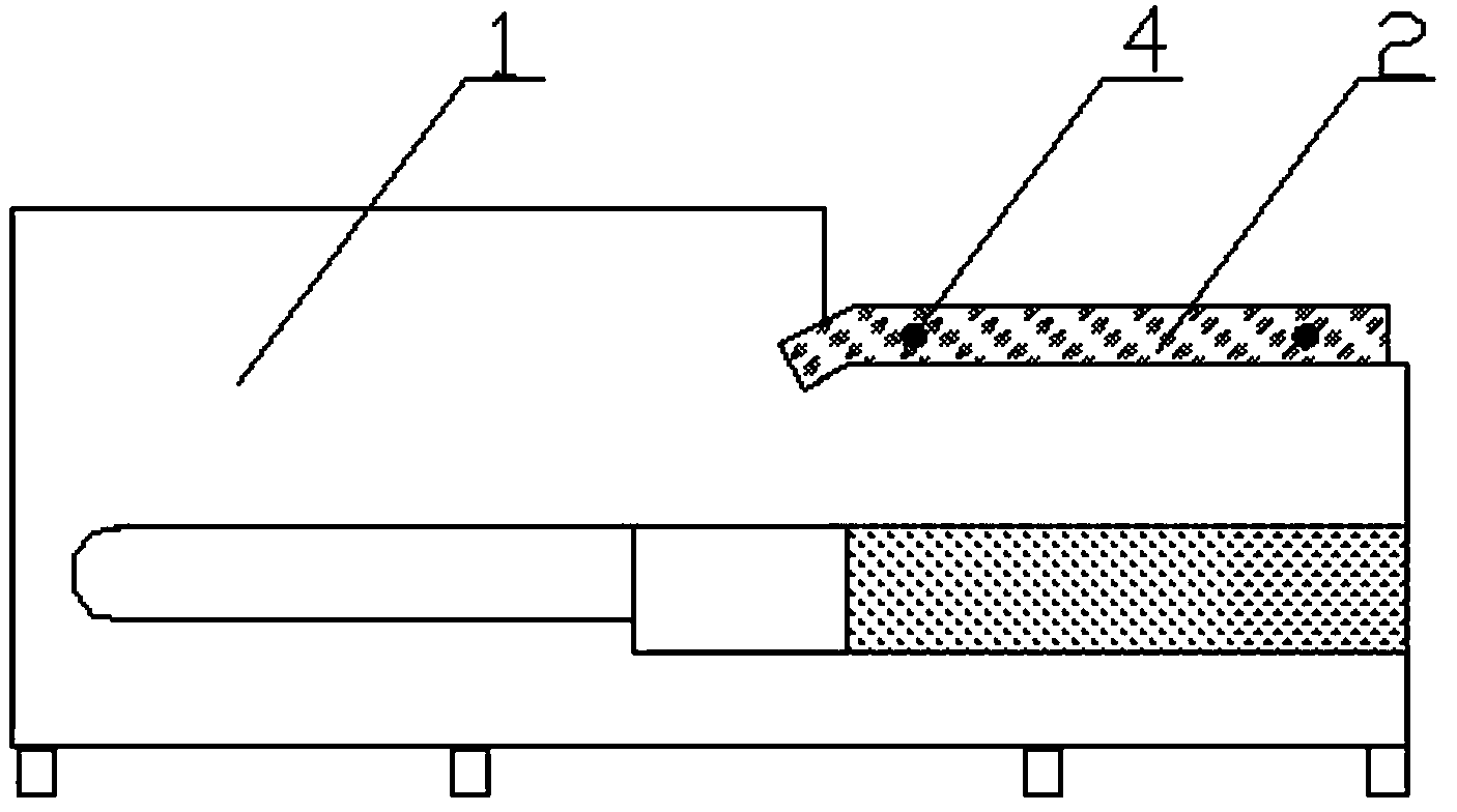 Lifting paper box conveying structure used for boxing machine
