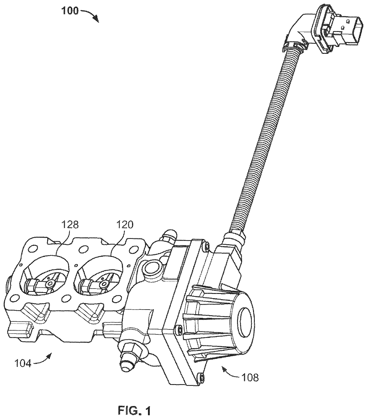 Rotary control valve having minimized internal fluid leak rate when closed