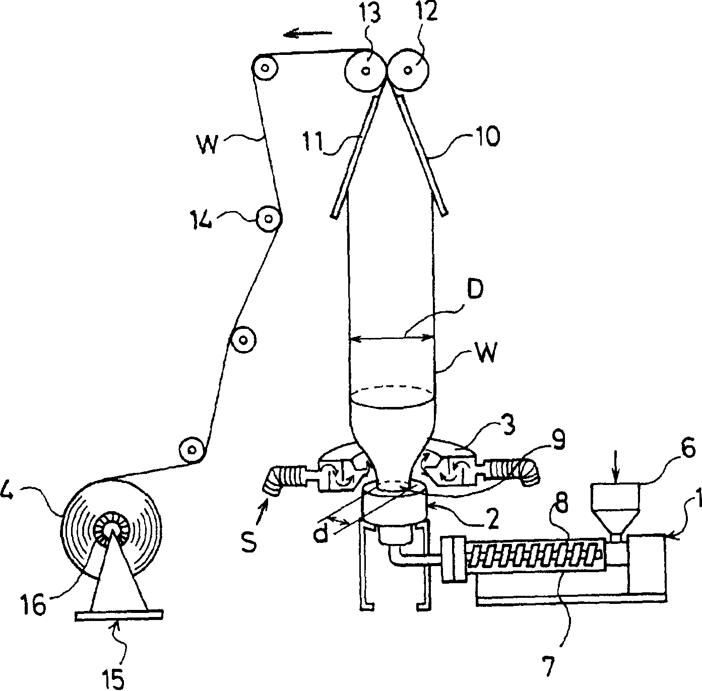 Method of feeding tire structure member