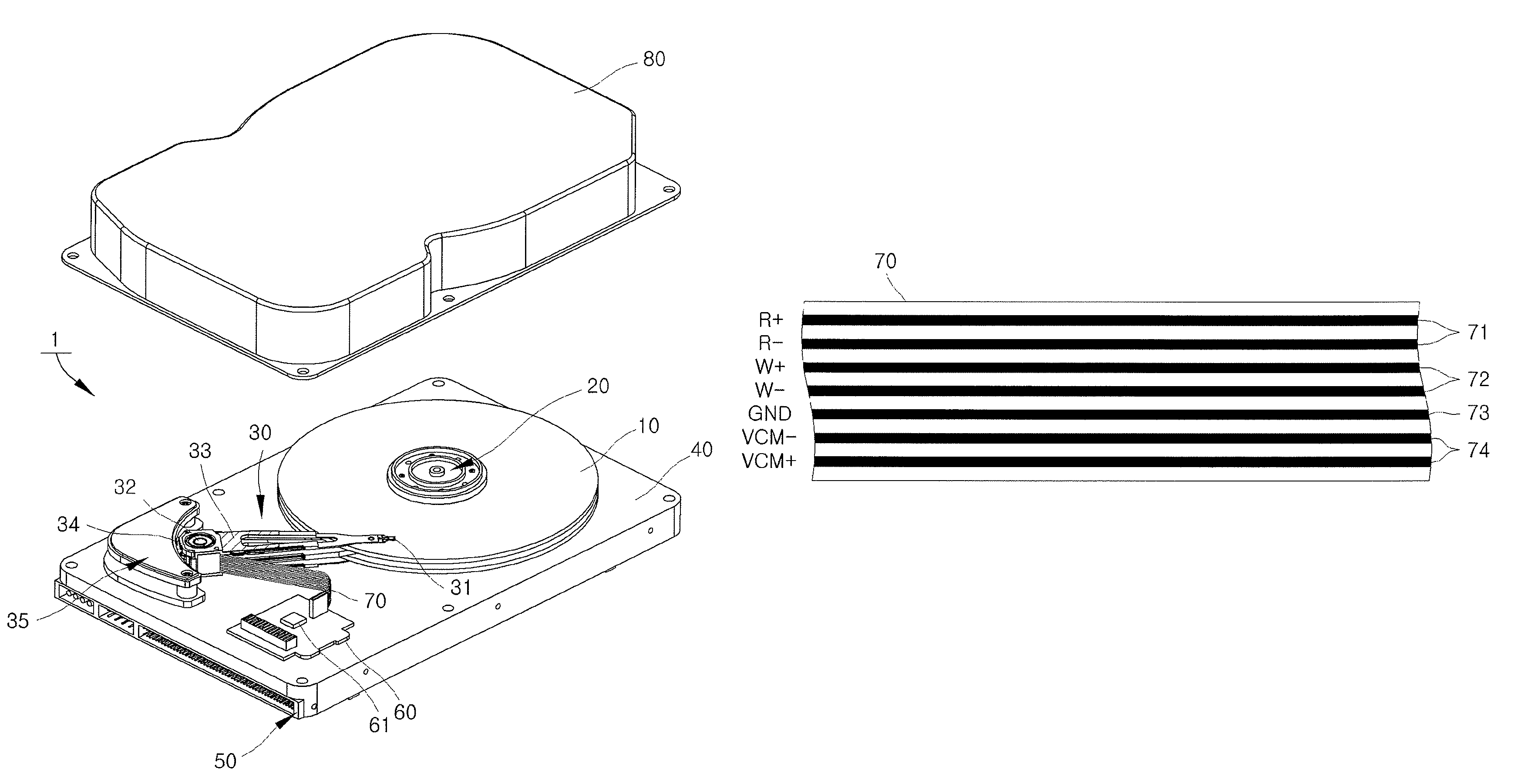 Hard disk drive apparatus having a flexible printed circuit with a plurality of traces in a specified order