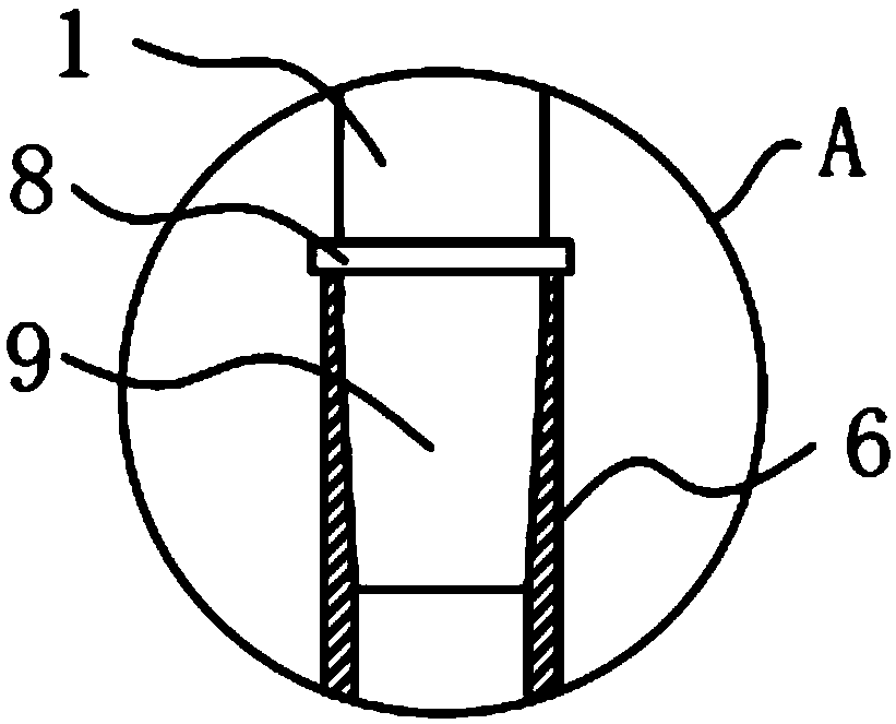 Vein puncture needle and protective device thereof