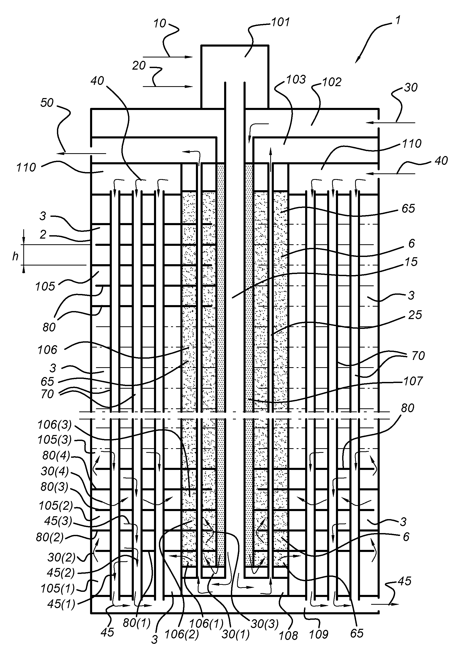Membrane reactor and process for the production of a gaseous product with such reactor