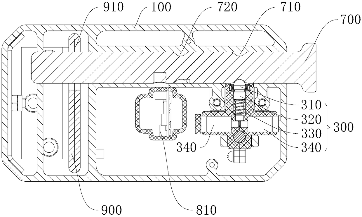 Electronic lock and emergency unlocking method for electronic lock