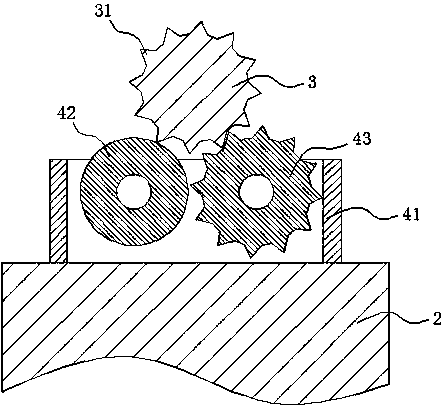 High-strength PE pipe and production method thereof