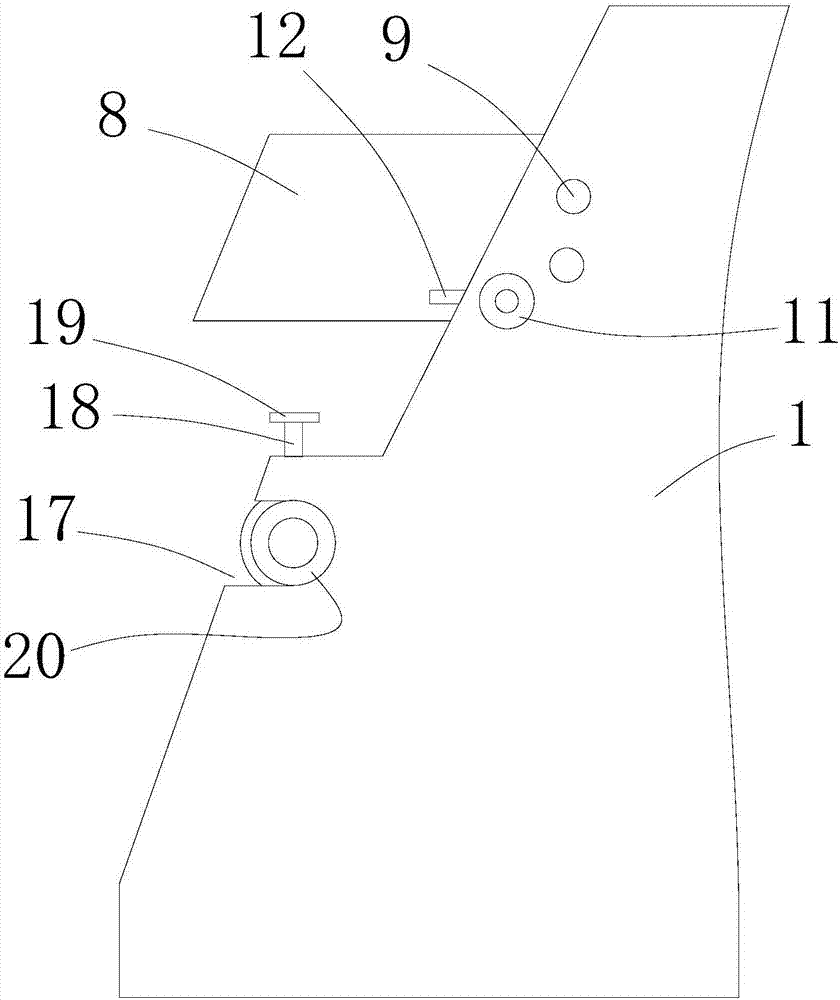 Discharging device of sheet-punching machine