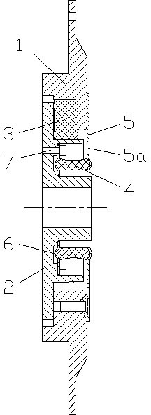 Squeezing and twisting combined-type elastic coupler