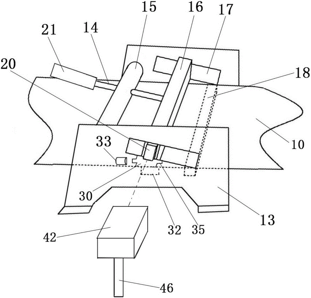 Material processing device with good crushing function