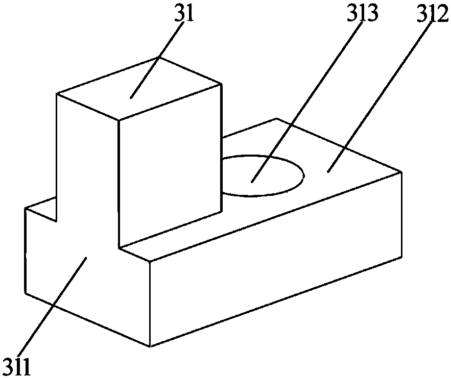 Clamping device for thin-wall variable-section pipe