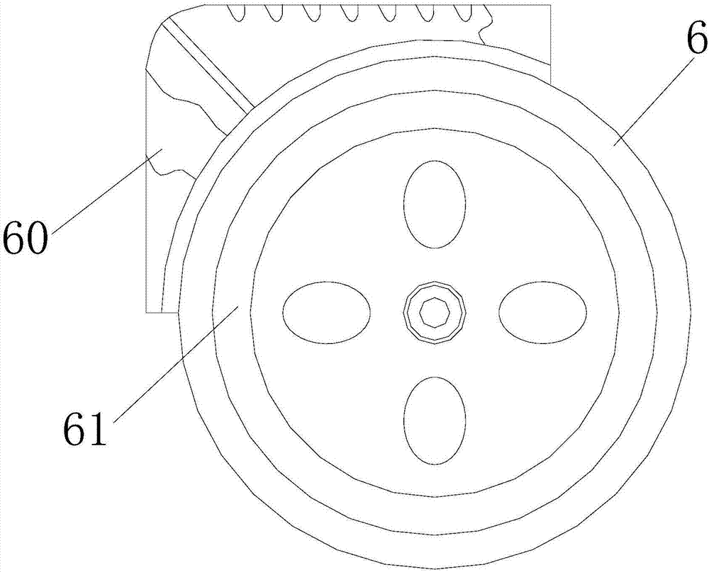 Petroleum production pipeline cleaning device