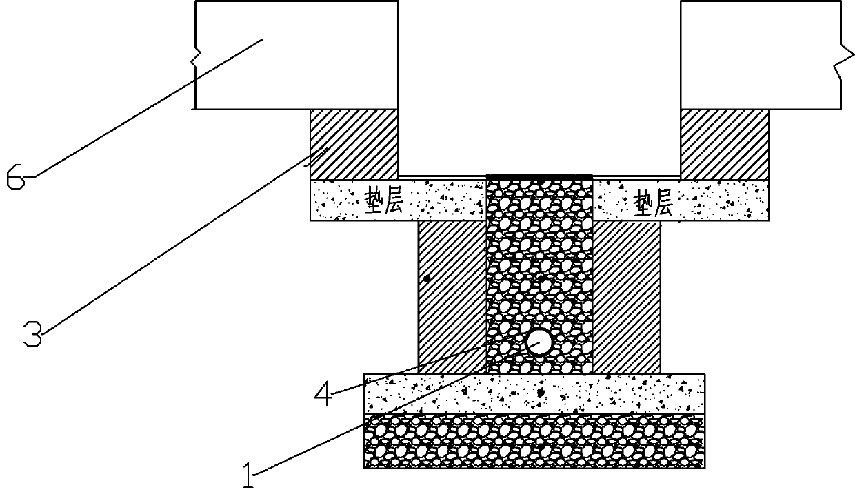 Dewatering and drainage structure of post-cast strip and construction method thereof