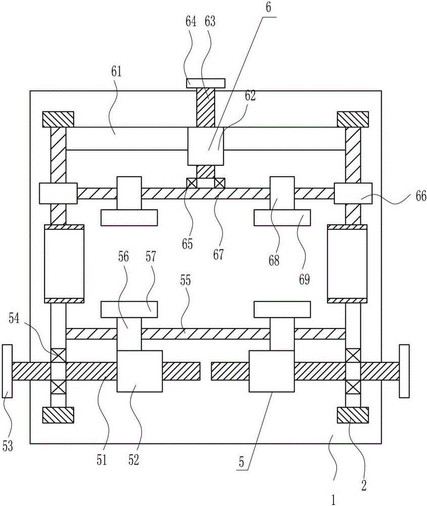 Welding assisting device for petroleum pipeline