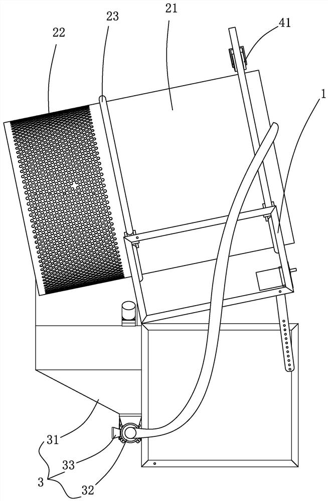 Feeding mechanism for fish skin roll powder wrapping machine and fish skin roll powder wrapping machine