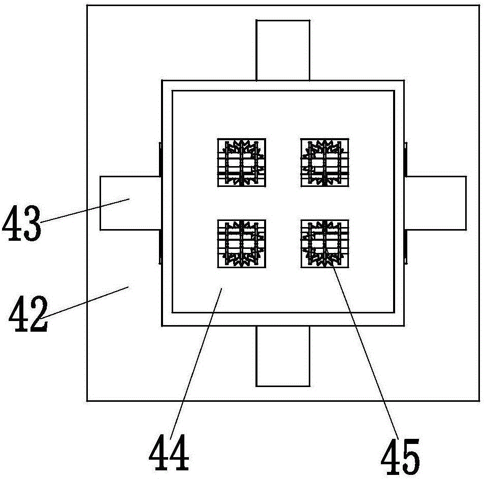 Glue material smashing machine