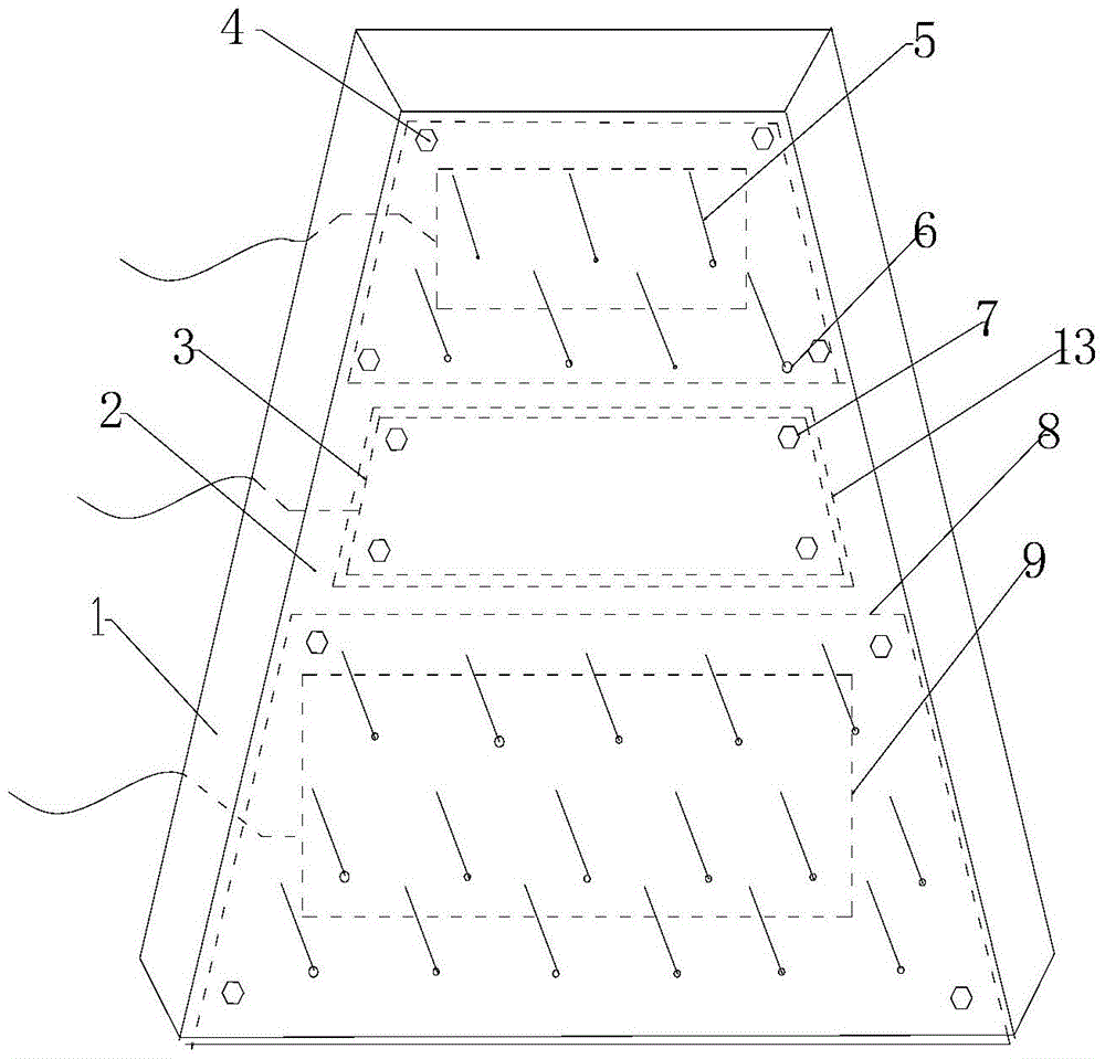 A device and method for distributing loose materials for pelletizing raw materials