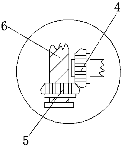 Photovoltaic generating orientation adjusting device