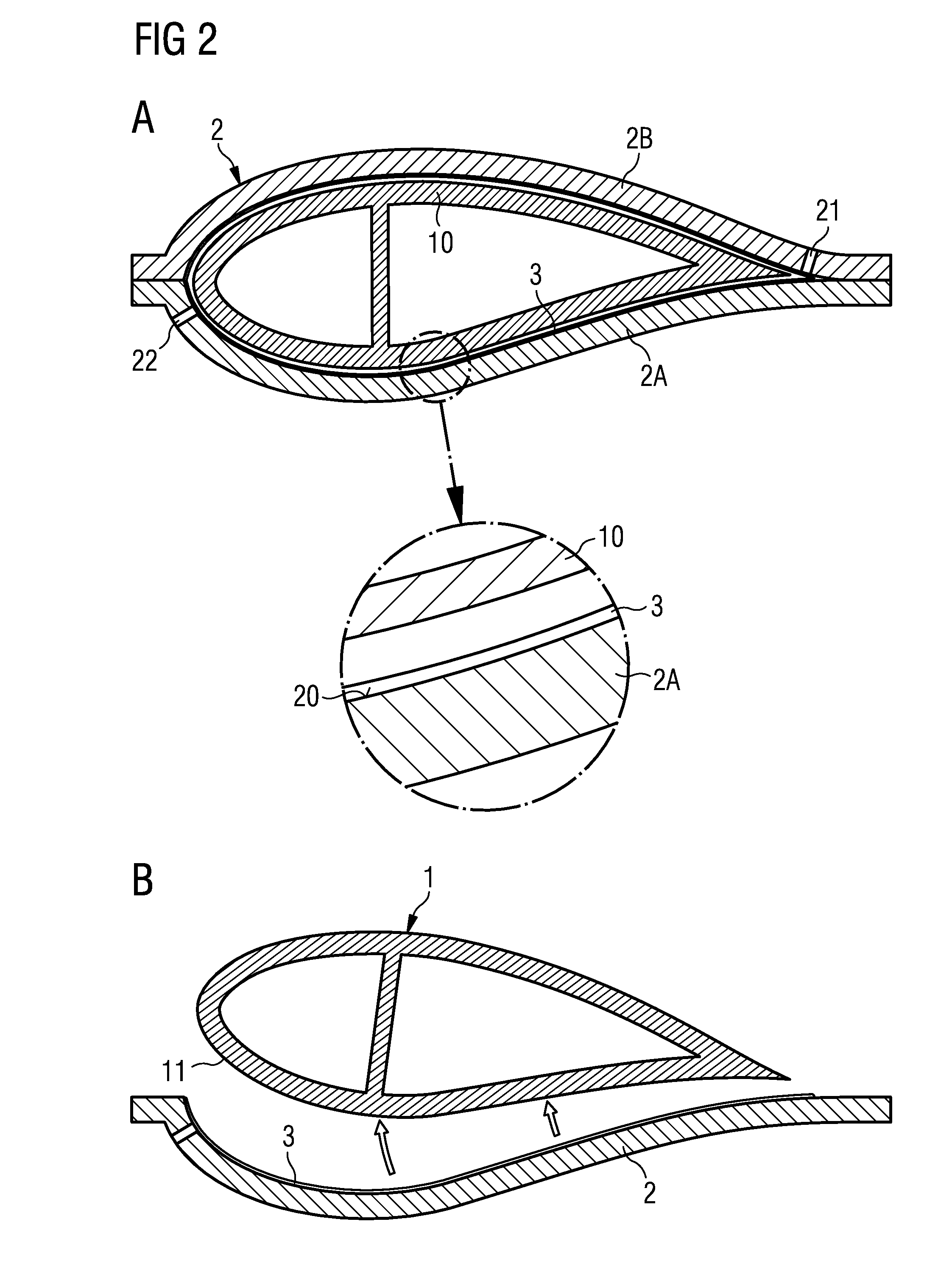 Method and mould for moulding a wind turbine blade