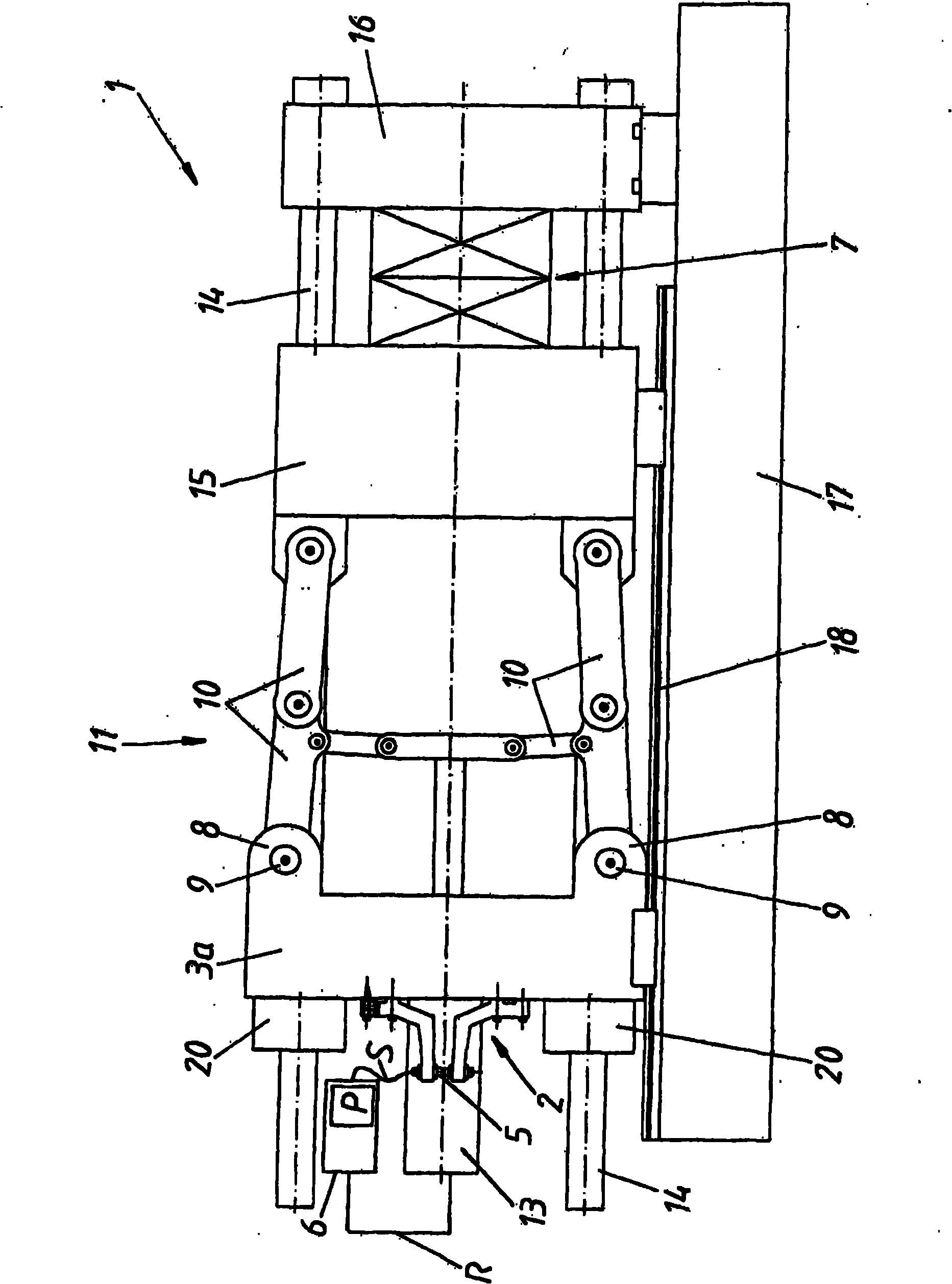 Injection molding machine having a mechanical amplifier