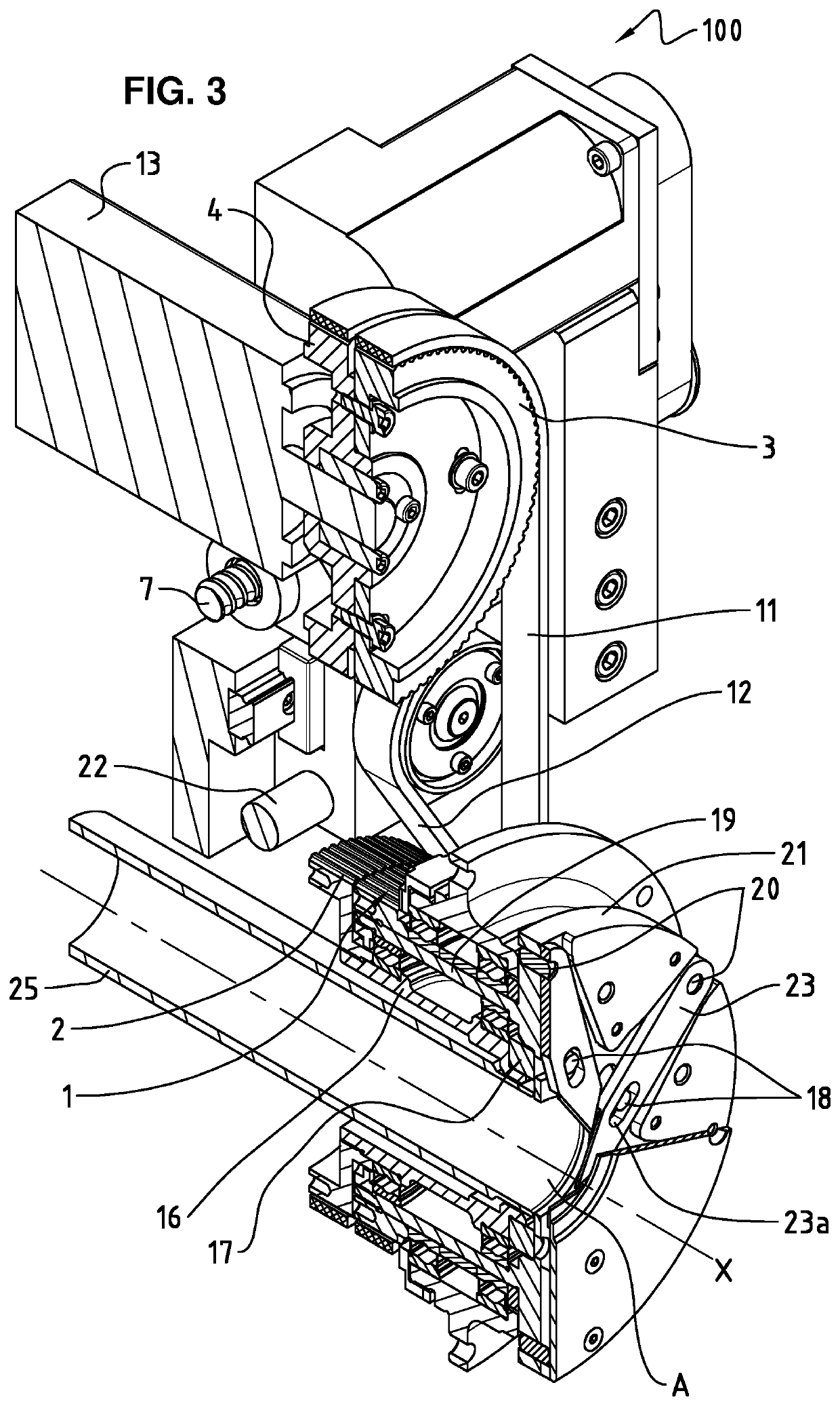 Apparatus for cutting, centering or retaining a cable in a stripping head, and cable-stripping device