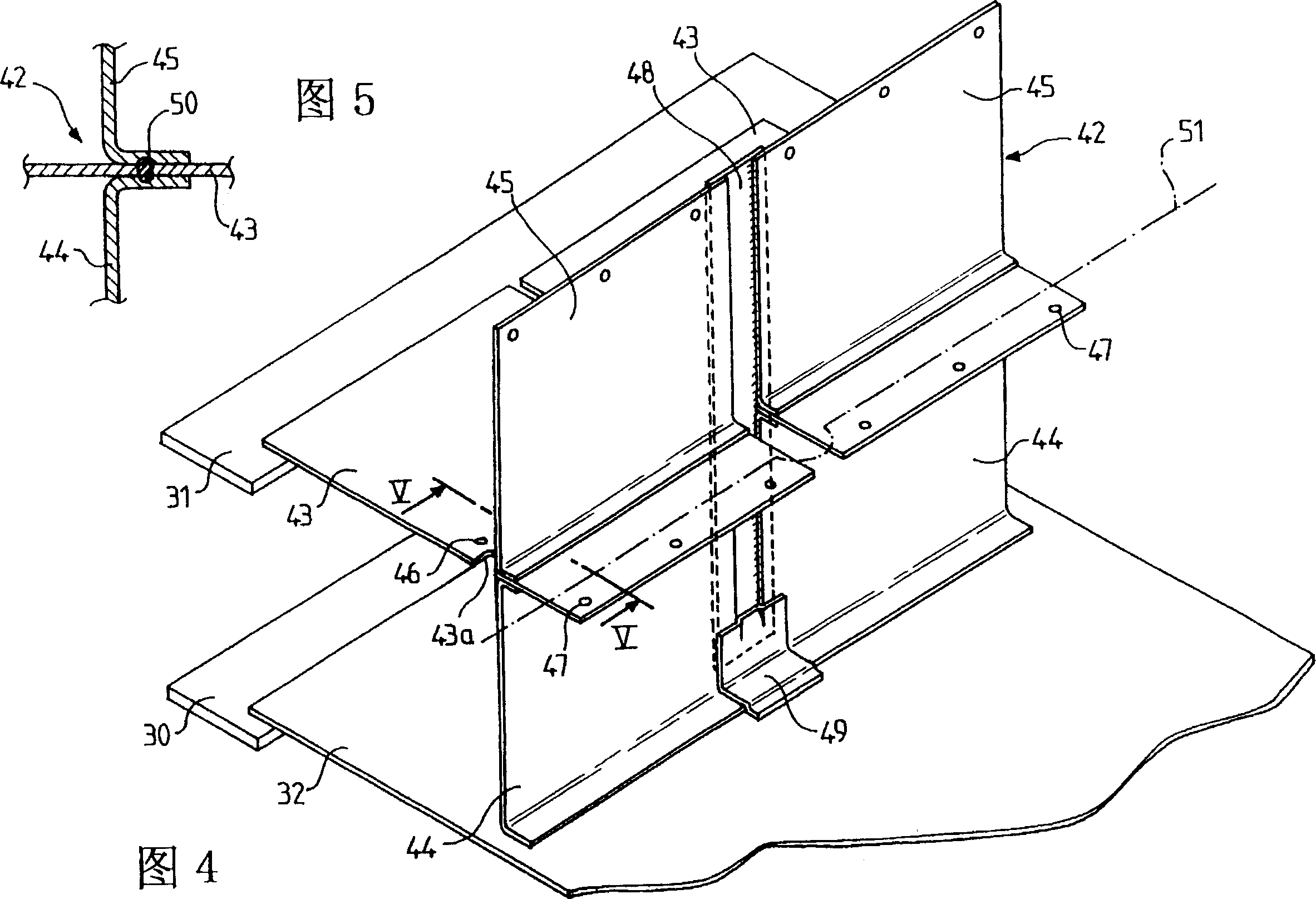 Water-proof heat-insulation cabin with simple corner structure in ship-supporting structure