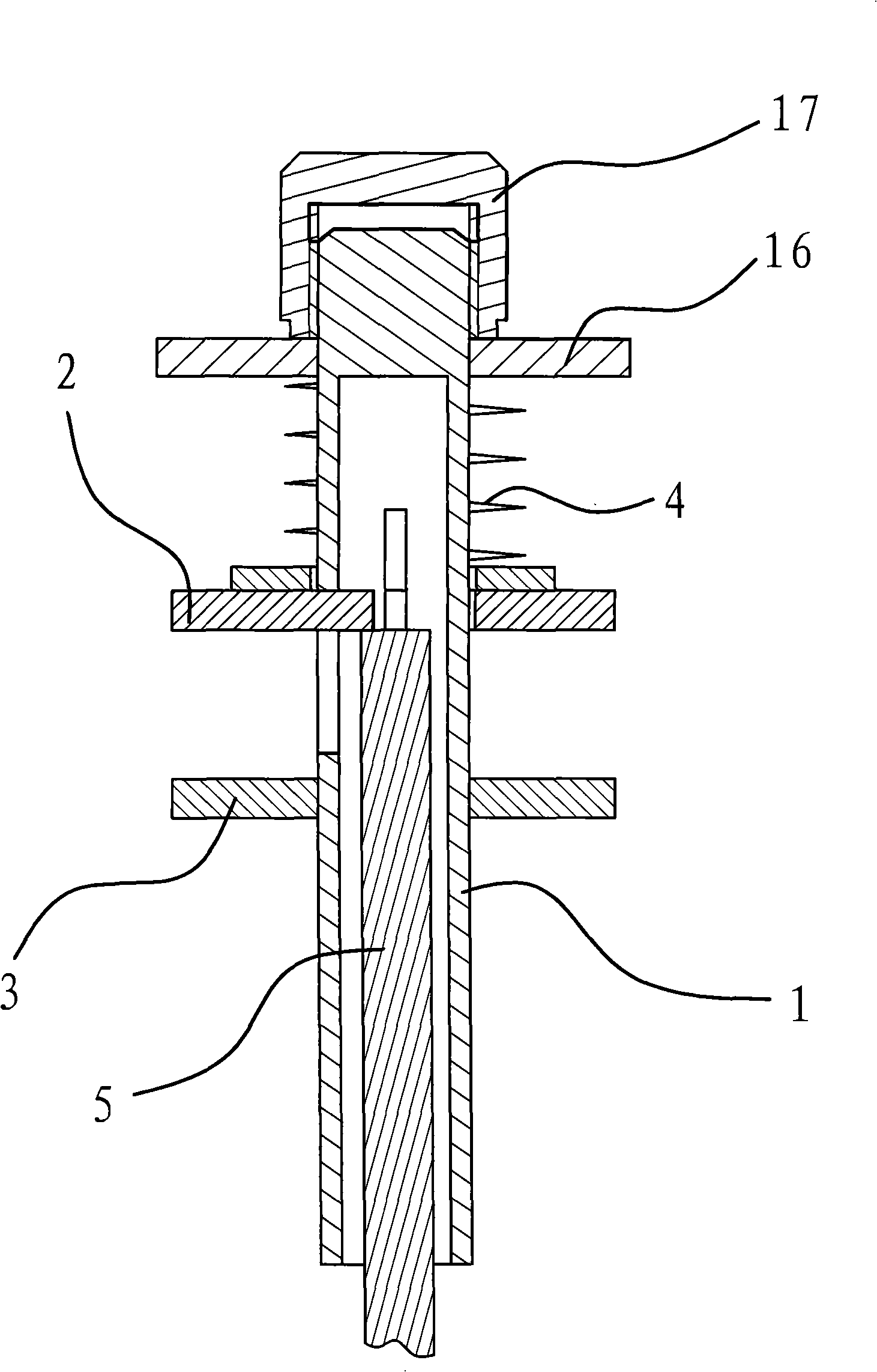 Control device for yarn trapper in sewing machine