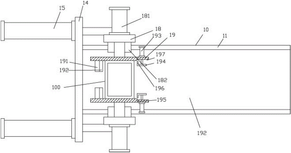 Fire-fighting main machine housing handling mechanism with automatic locking function