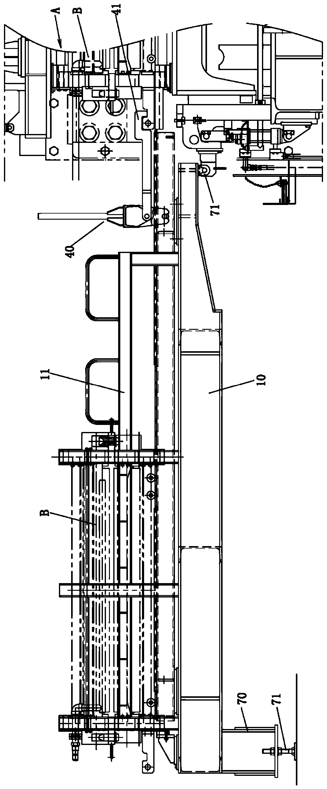 Oil scraping device