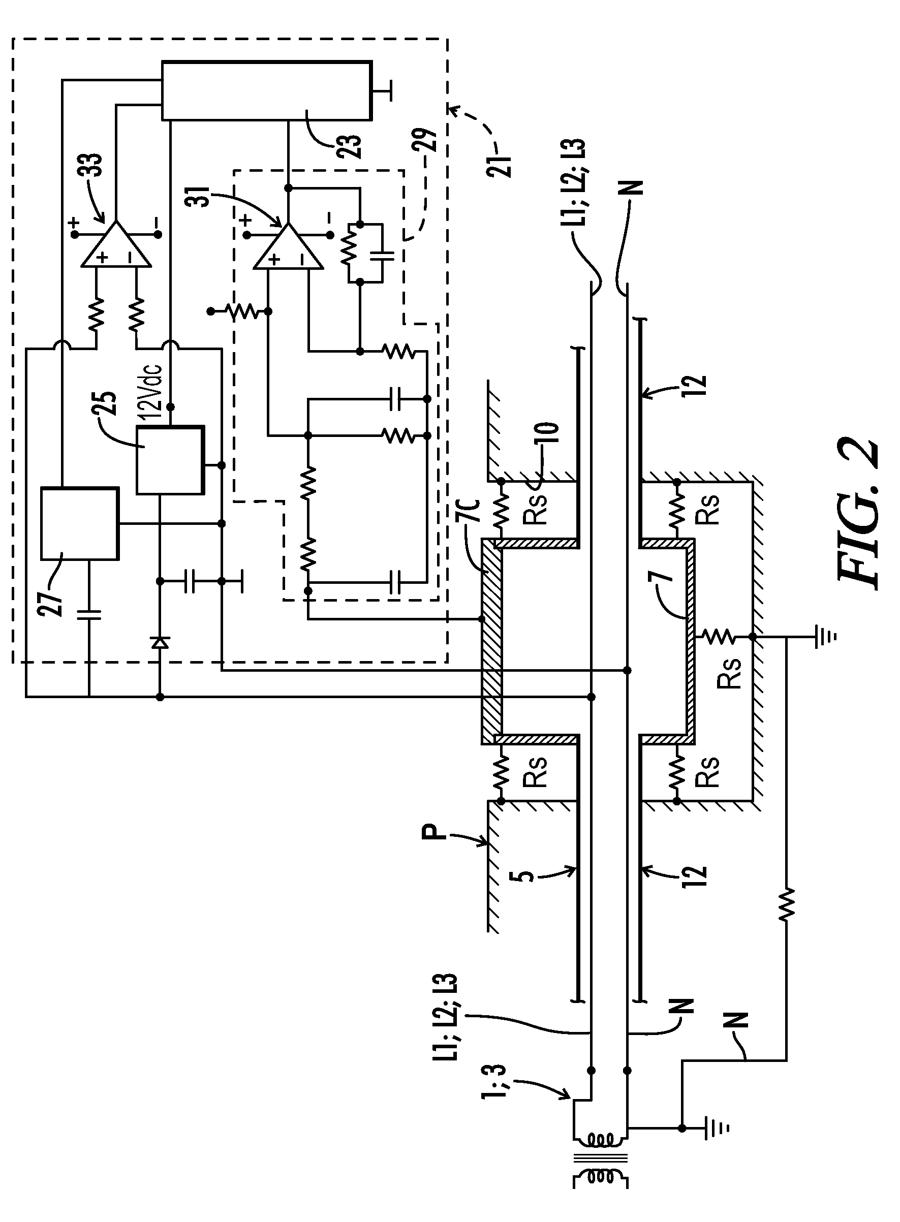 Electricity distribution network with stray voltage monitoring and method of transmission of information on said network