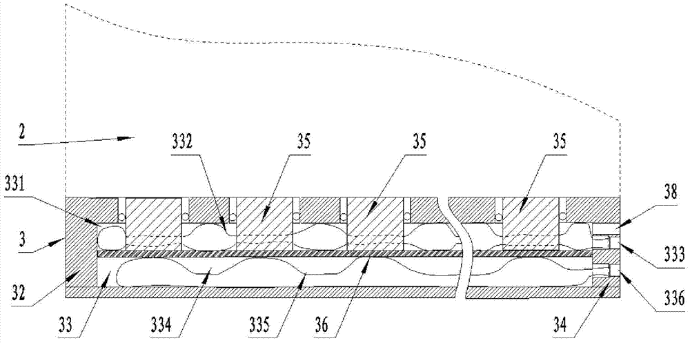 Fluid expulsion saturating device for large-size physical model and displacement experiment system thereof