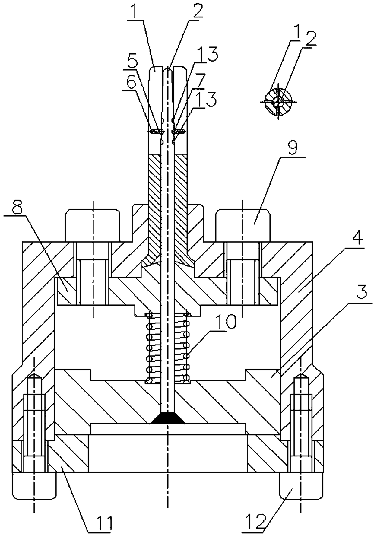 Internal expansion clamping mechanism with self-locking function