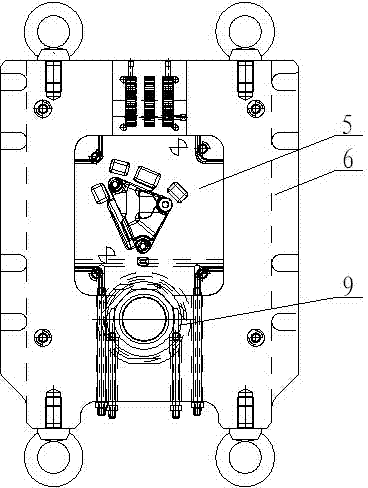 Die-casting pouring method for left engine mounting bracket and mold thereof