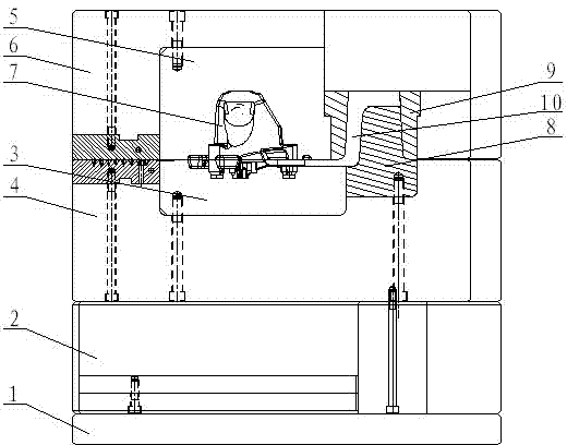 Die-casting pouring method for left engine mounting bracket and mold thereof