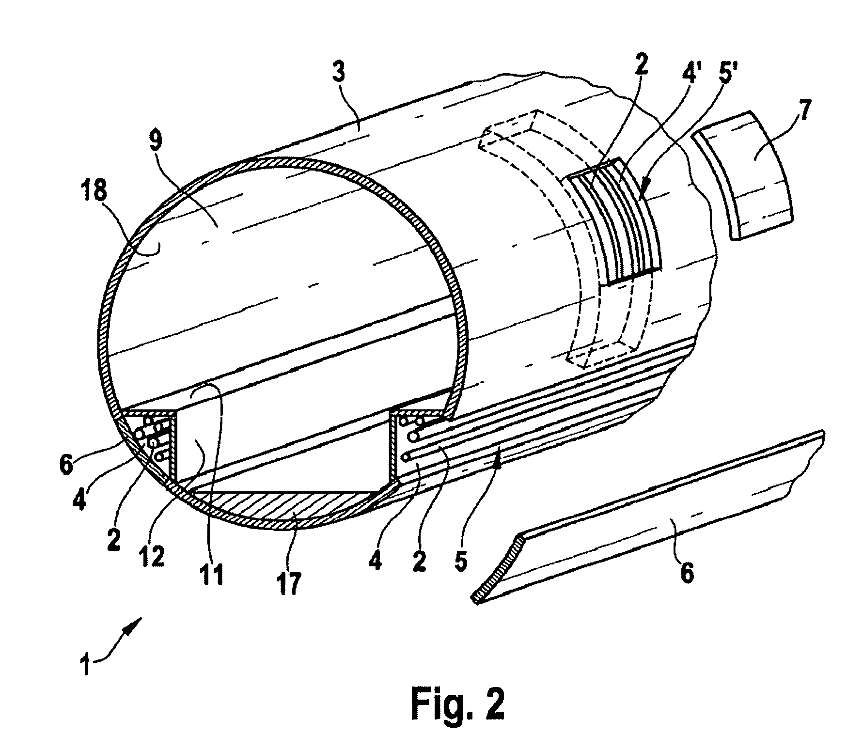 Line system arrangement in an aircraft or spacecraft having a fuselage