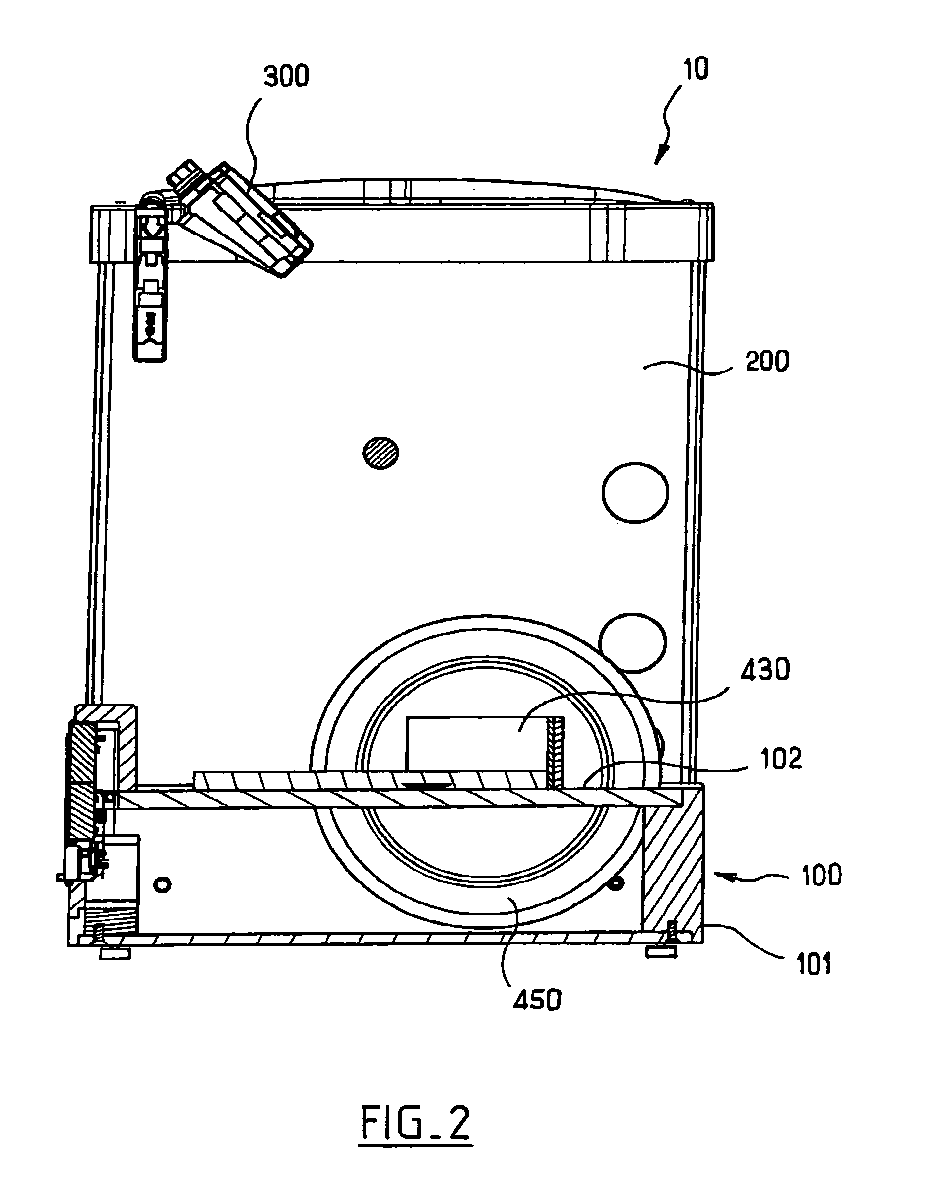 Magnetic resonance detector for detecting non-authorized materials in footwear